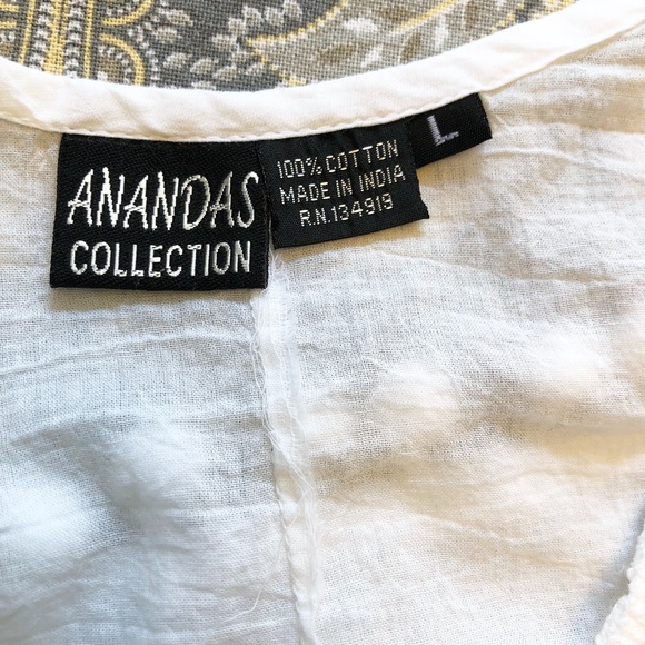 Lovely White Lacey Coverup Size: Large - Picture 8 of 8